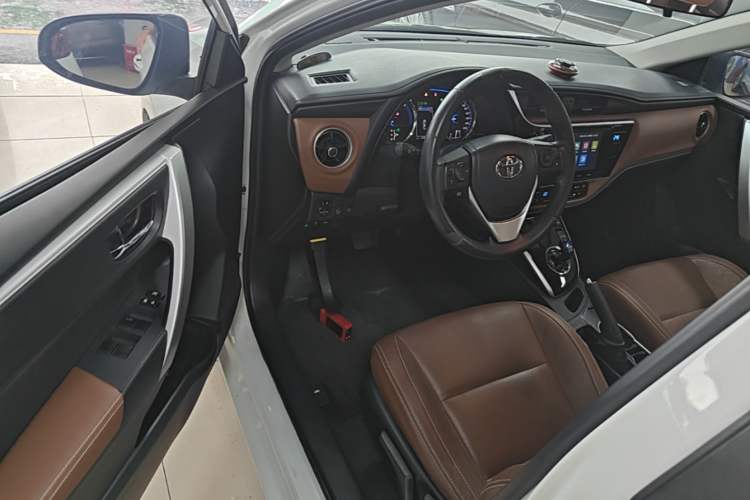 Used Toyota Levin Hybrid E+ 2019 1.8L PH V E-CVT Luxury Edition Driver Seat