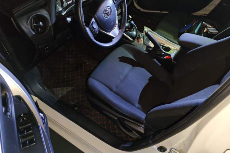 Used Toyota Levin Hybrid E+ 2019 1.8L GS E-CVT Elite Model with Sunroof Driver Seat
