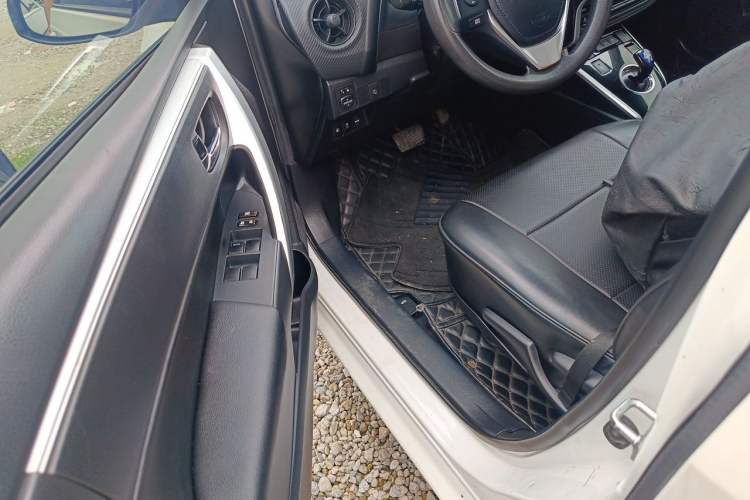 Used Toyota Levin Hybrid E+ 2019 1.8L PH GS E-CVT Elite Edition Driver Seat