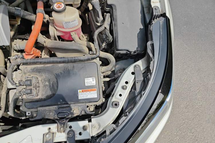 Used Toyota Levin Hybrid E+ 2019 1.8L PH GS E-CVT Elite Edition Engine Bay Left