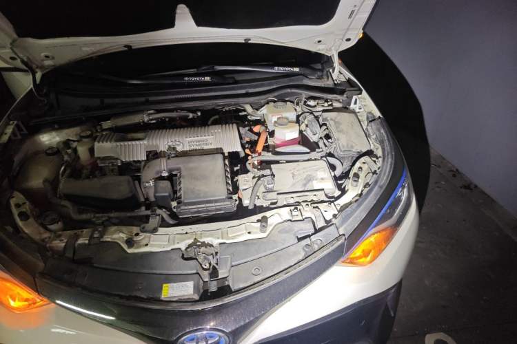 Used Toyota Levin Hybrid E+ 2019 1.8L GS E-CVT Elite Model with Sunroof Engine Bay Left