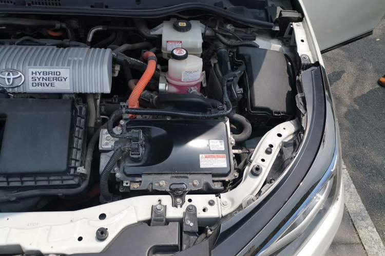Used Toyota Levin Hybrid E+ 2019 1.8L PH GS E-CVT Elite Edition Engine Bay Left