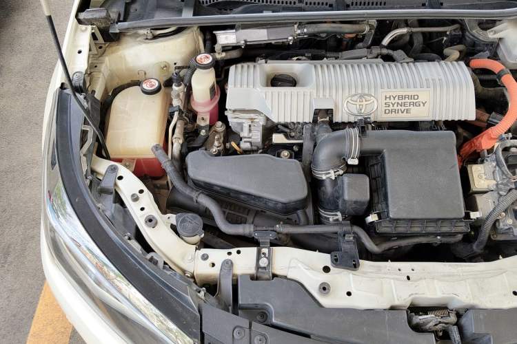 Used Toyota Levin Hybrid E+ 2019 1.8L GS E-CVT Elite Model with Sunroof Engine Bay Right