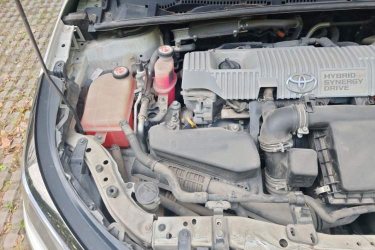 Used Toyota Levin Hybrid E+ 2019 1.8L PH GS E-CVT Elite Edition Engine Bay Right