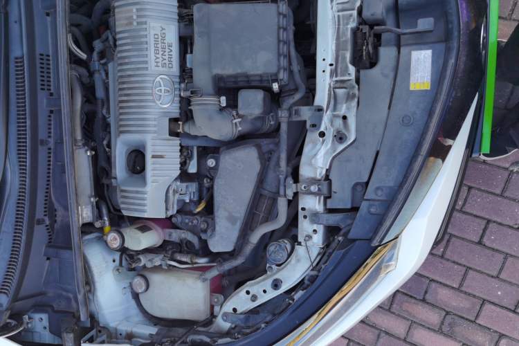 Used Toyota Levin Hybrid E+ 2019 1.8L PH GS E-CVT Elite Edition Engine Bay Right