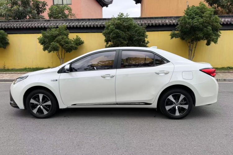 Used Toyota Levin Hybrid E+ 2019 1.8L PH V E-CVT Luxury Edition Exterior 2
