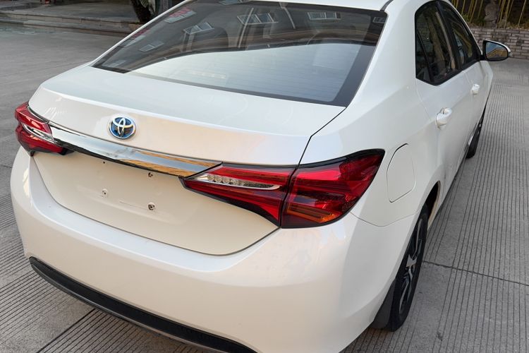 Used Toyota Levin Hybrid E+ 2019 1.8L GS E-CVT Elite Model with Sunroof Exterior 3