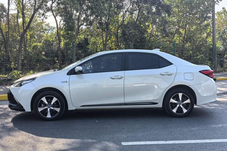 Used Toyota Levin Hybrid E+ 2019 1.8L GS E-CVT Elite Model with Sunroof Exterior 3