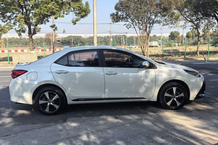 Used Toyota Levin Hybrid E+ 2019 1.8L GS E-CVT Elite Model with Sunroof Exterior 4