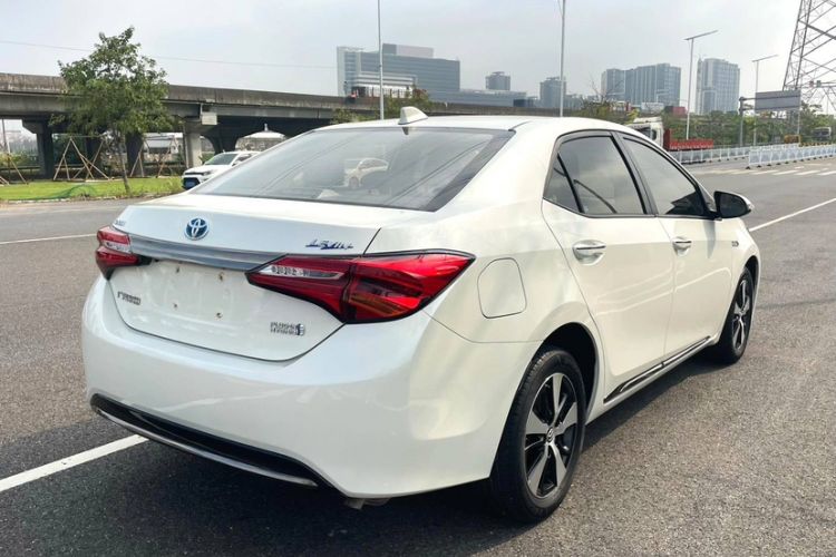 Used Toyota Levin Hybrid E+ 2019 1.8L PH V E-CVT Luxury Edition Exterior 7