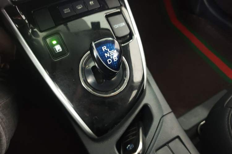 Used Toyota Levin Hybrid E+ 2019 1.8L PH GS E-CVT Elite Edition Gear Lever