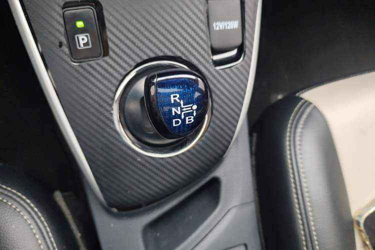 Used Toyota Levin Hybrid E+ 2019 1.8L GS E-CVT Elite Model with Sunroof Gear Lever