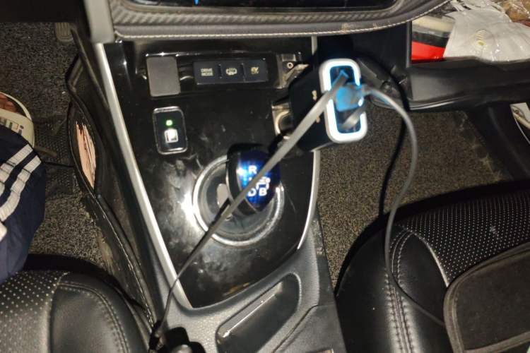 Used Toyota Levin Hybrid E+ 2019 1.8L GS E-CVT Elite Model with Sunroof Gear Lever
