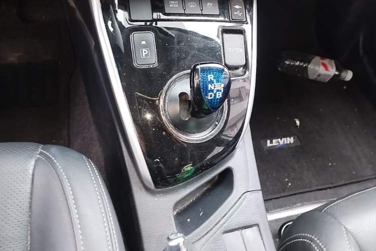 Used Toyota Levin Hybrid E+ 2019 1.8L PH V E-CVT Luxury Edition Gear Lever