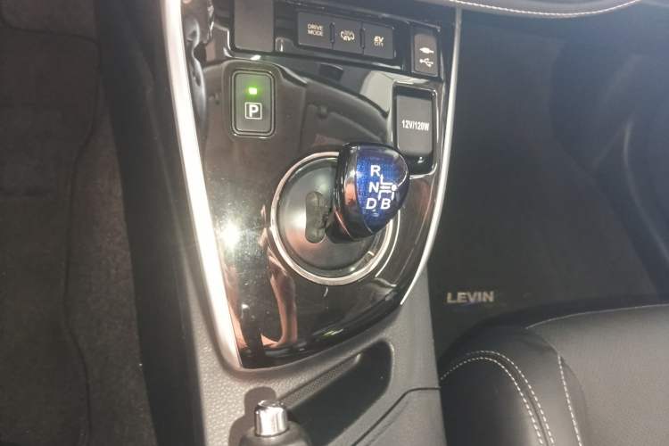 Used Toyota Levin Hybrid E+ 2019 1.8L PH V E-CVT Luxury Edition Gear Lever