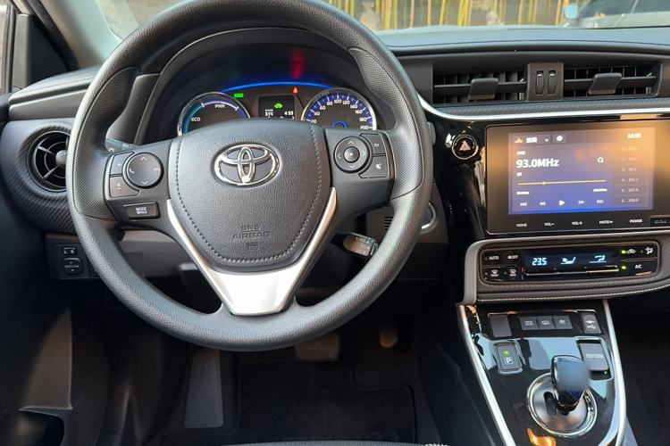 Used Toyota Levin Hybrid E+ 2019 1.8L GS E-CVT Elite Model with Sunroof Interior 3