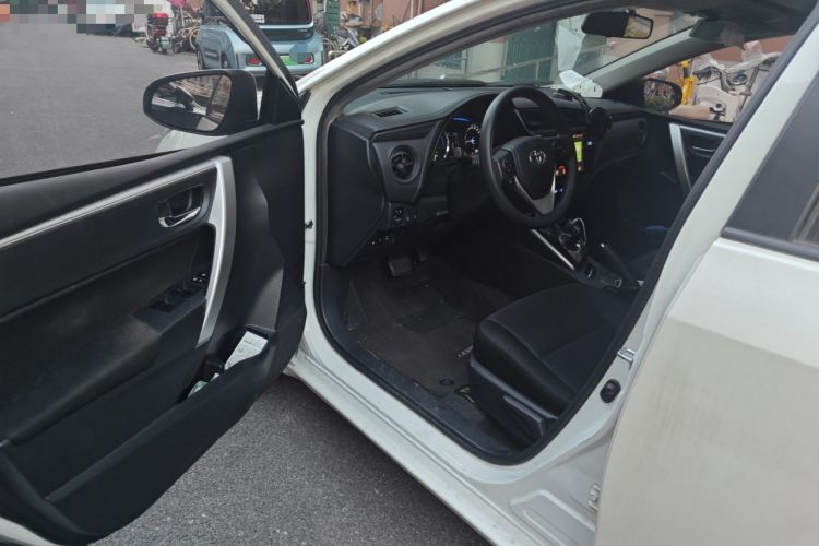 Used Toyota Levin Hybrid E+ 2019 1.8L PH GS E-CVT Elite Edition Interior 3