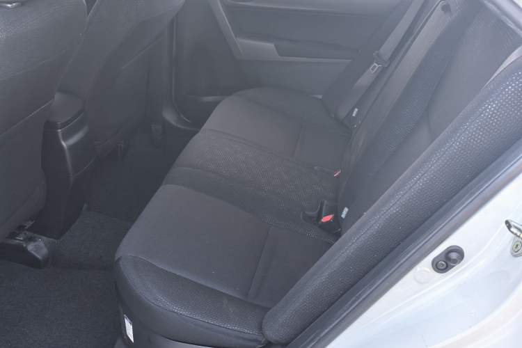 Used Toyota Levin Hybrid E+ 2019 1.8L GS E-CVT Elite Model with Sunroof Interior 5