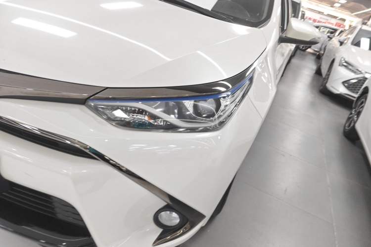 Used Toyota Levin Hybrid E+ 2019 1.8L GS E-CVT Elite Model with Sunroof Left Front Headlight