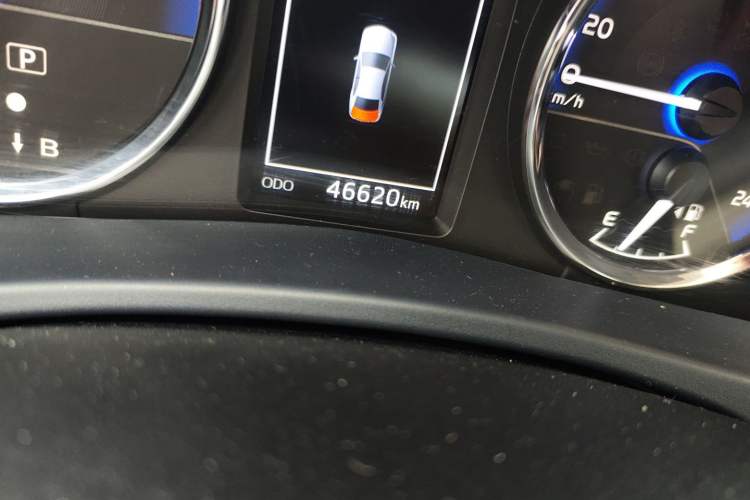 Used Toyota Levin Hybrid E+ 2019 1.8L GS E-CVT Elite Model with Sunroof Odometer Close Up