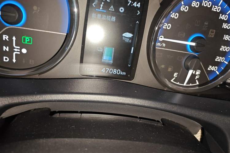 Used Toyota Levin Hybrid E+ 2019 1.8L GS E-CVT Elite Model with Sunroof Odometer Close Up