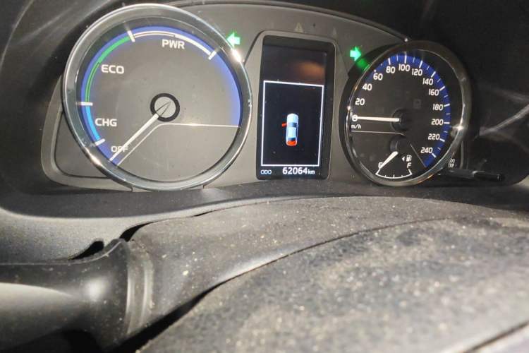 Used Toyota Levin Hybrid E+ 2019 1.8L GS E-CVT Elite Model with Sunroof Odometer Close Up