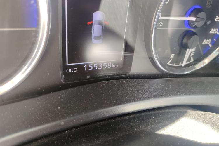 Used Toyota Levin Hybrid E+ 2019 1.8L GS E-CVT Elite Model with Sunroof Odometer Close Up
