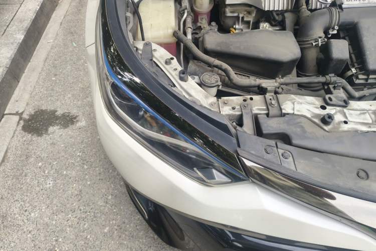 Used Toyota Levin Hybrid E+ 2019 1.8L GS E-CVT Elite Model with Sunroof Right Front Headlight