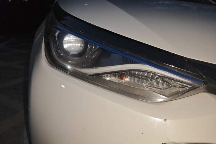 Used Toyota Levin Hybrid E+ 2019 1.8 PH GS E-CVT Elite Style Edition Right Front Headlight