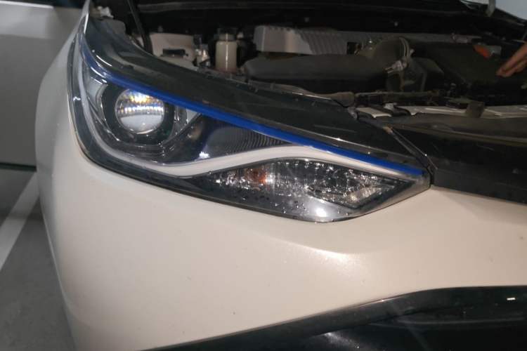 Used Toyota Levin Hybrid E+ 2019 1.8L GS E-CVT Elite Model with Sunroof Right Front Headlight