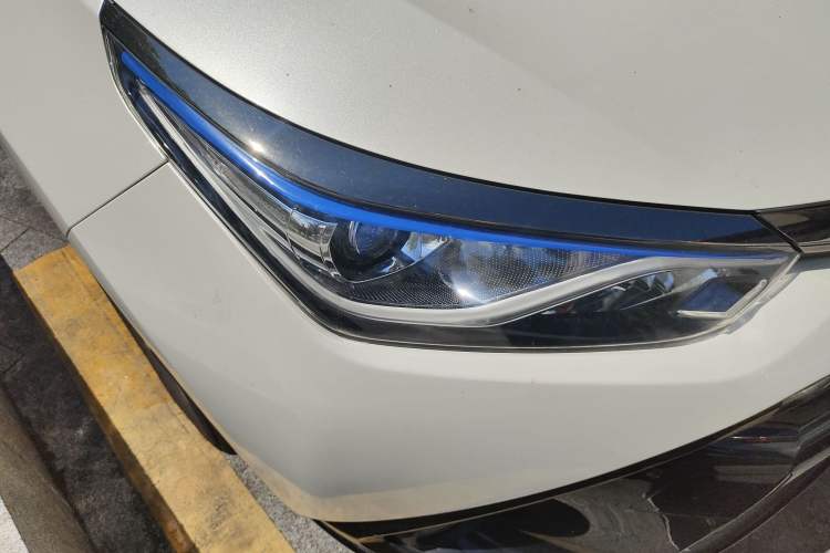 Used Toyota Levin Hybrid E+ 2019 1.8L GS E-CVT Elite Model with Sunroof Right Front Headlight