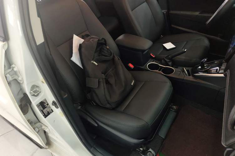 Used Toyota Levin Hybrid E+ 2019 1.8L PH GS E-CVT Elite Edition Right Front Seat
