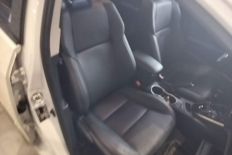 Used Toyota Levin Hybrid E+ 2019 1.8L PH V E-CVT Luxury Edition Right Front Seat