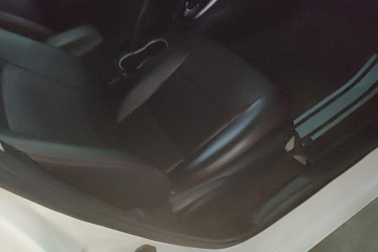 Used Toyota Levin Hybrid E+ 2019 1.8L PH GS E-CVT Elite Edition Right Front Seat