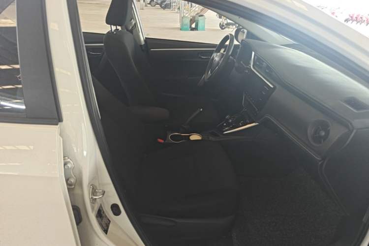 Used Toyota Levin Hybrid E+ 2019 1.8L GS E-CVT Elite Model with Sunroof Right Front Seat