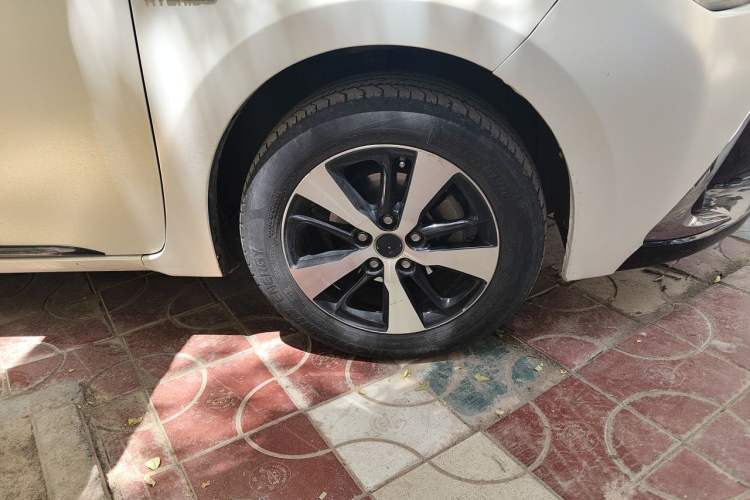 Used Toyota Levin Hybrid E+ 2019 1.8L PH V E-CVT Luxury Edition Right Front Wheel Hub