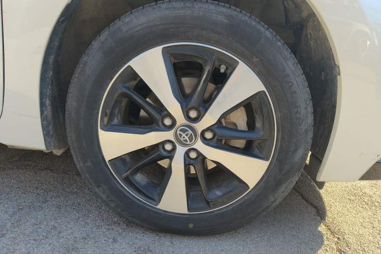 Used Toyota Levin Hybrid E+ 2019 1.8L GS E-CVT Elite Model with Sunroof Right Front Wheel Hub