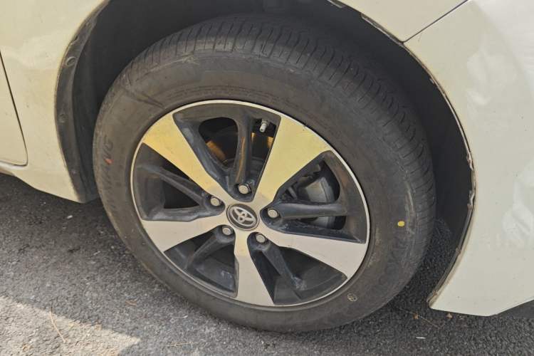 Used Toyota Levin Hybrid E+ 2019 1.8L PH GS E-CVT Elite Edition Right Front Wheel Hub