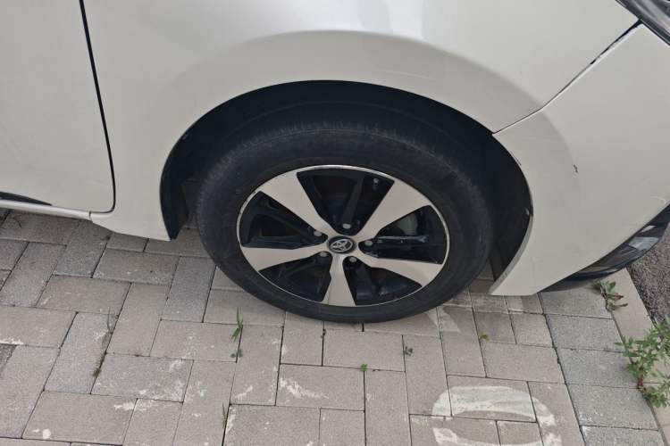 Used Toyota Levin Hybrid E+ 2019 1.8L GS E-CVT Elite Model with Sunroof Right Front Wheel Hub