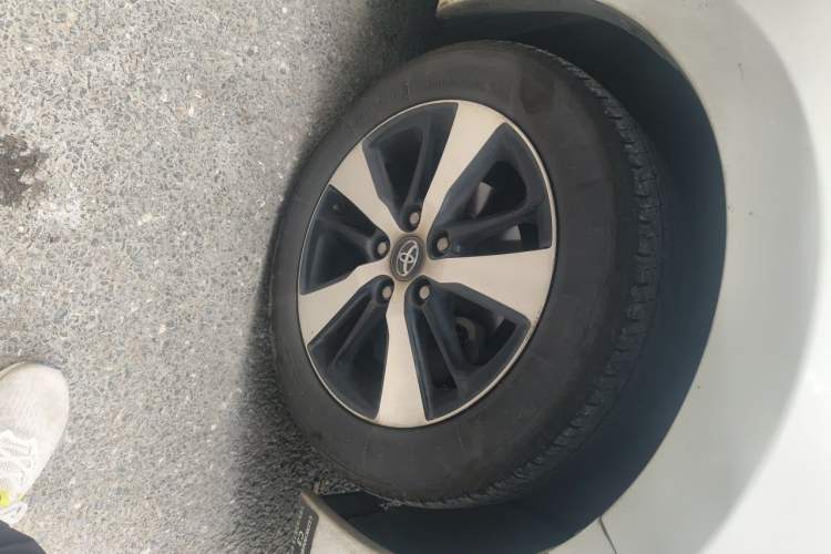 Used Toyota Levin Hybrid E+ 2019 1.8L GS E-CVT Elite Model with Sunroof Right Front Wheel Hub