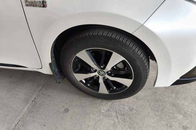 Used Toyota Levin Hybrid E+ 2019 1.8 PH GS E-CVT Elite Style Edition Right Front Wheel Hub