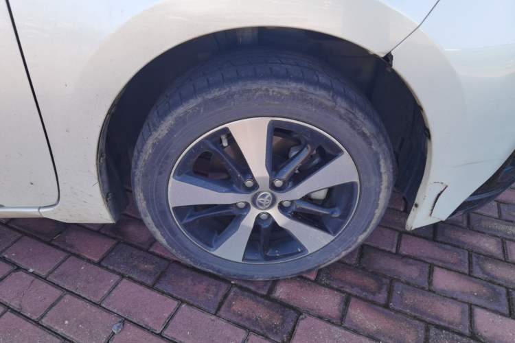 Used Toyota Levin Hybrid E+ 2019 1.8L PH GS E-CVT Elite Edition Right Front Wheel Hub