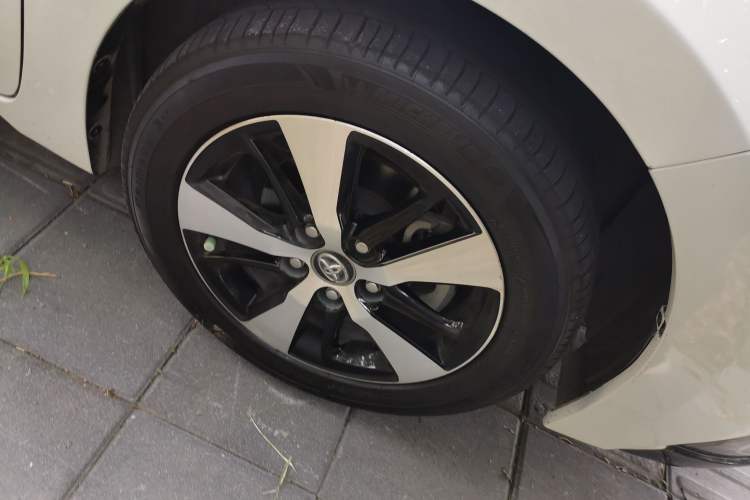 Used Toyota Levin Hybrid E+ 2019 1.8L PH GS E-CVT Elite Edition Right Front Wheel Hub
