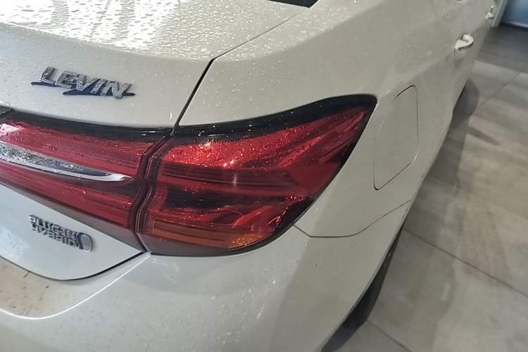 Used Toyota Levin Hybrid E+ 2019 1.8L PH V E-CVT Luxury Edition Right Rear Taillight