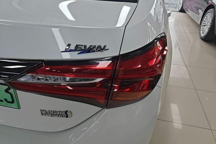 Used Toyota Levin Hybrid E+ 2019 1.8L PH V E-CVT Luxury Edition Right Rear Taillight