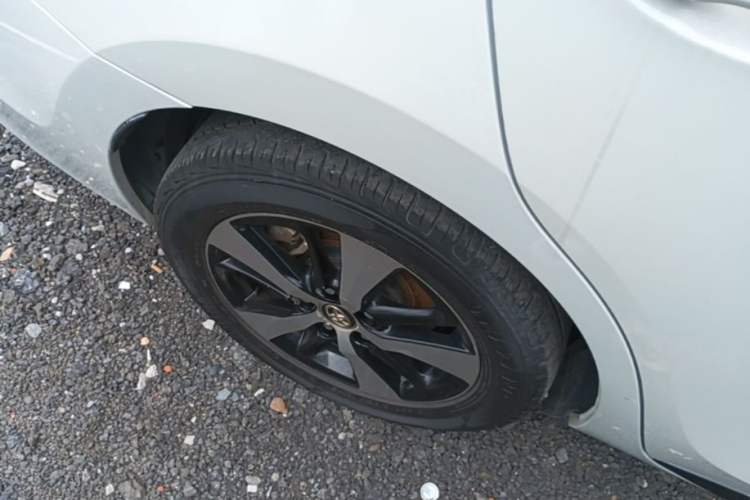 Used Toyota Levin Hybrid E+ 2019 1.8L GS E-CVT Elite Model with Sunroof Right Rear Wheel Hub