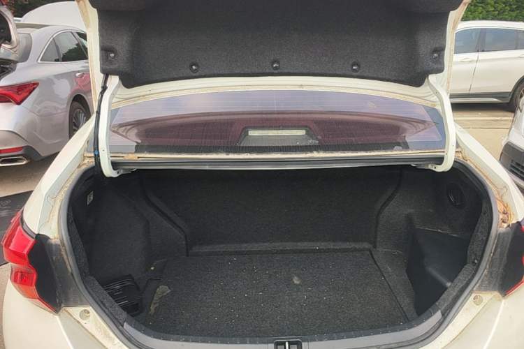 Used Toyota Levin Hybrid E+ 2019 1.8L PH GS E-CVT Elite Edition Trunk
