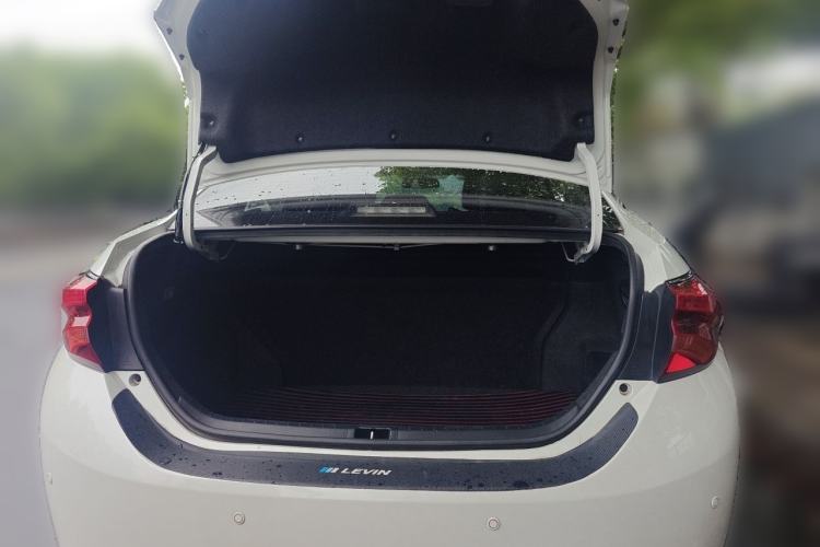 Used Toyota Levin Hybrid E+ 2019 1.8L PH GS E-CVT Elite Edition Trunk
