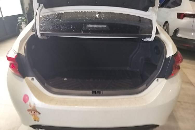 Used Toyota Levin Hybrid E+ 2019 1.8L PH V E-CVT Luxury Edition Trunk