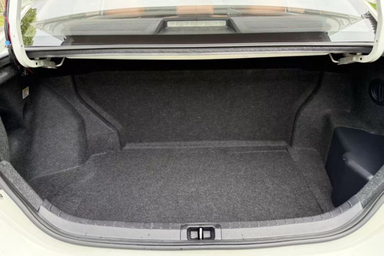 Used Toyota Levin Hybrid E+ 2019 1.8L PH V E-CVT Luxury Edition Trunk